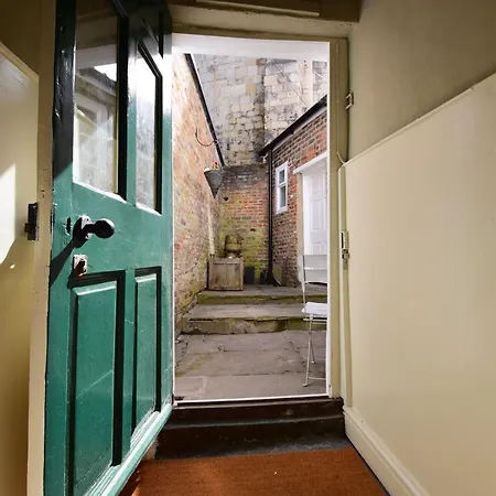 Apartment 87 Micklegate - 87 Micklegate, *